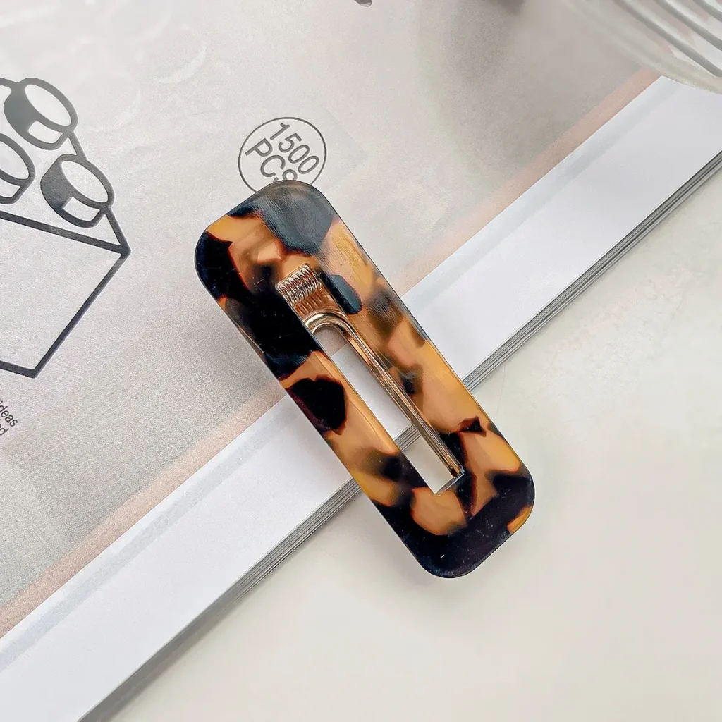 6-6cm-tortoise-shell-rectangle-cellulose-acetate-snap-hair-clip