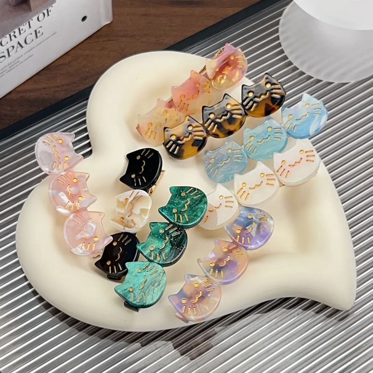 French Gold Accent Cat Cellulose Acetate Hair Clip